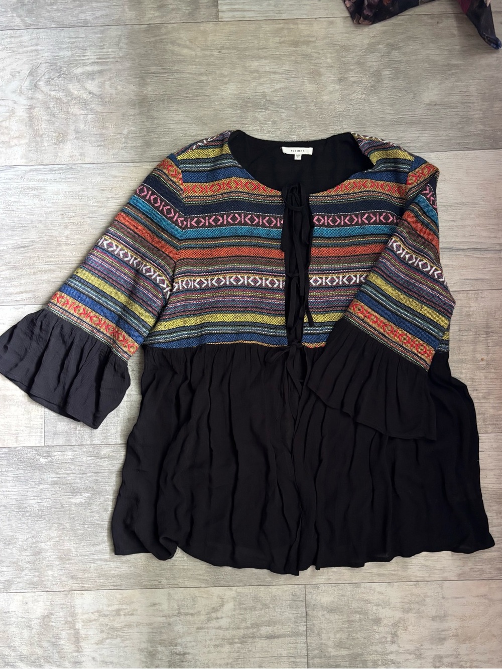 Pleione Anthropologie boho cardigan tie bell sleeve L-073
